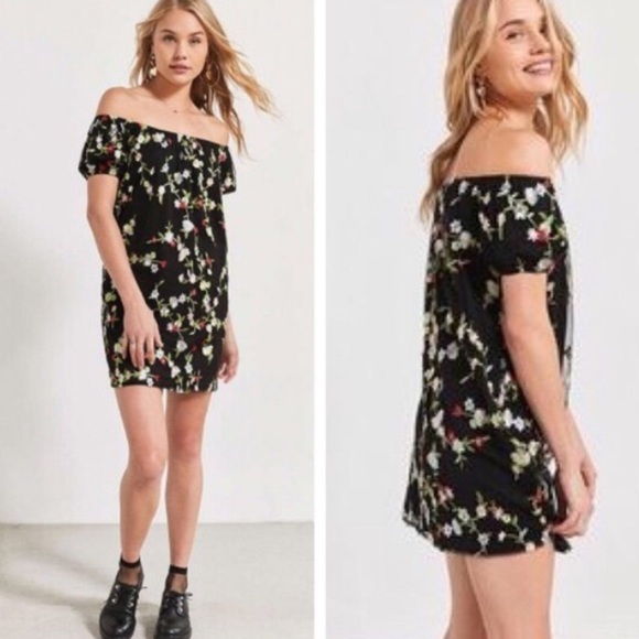 UO Kimchi Blue Off the Shoulder Babydoll Dress - Picture 1 of 3